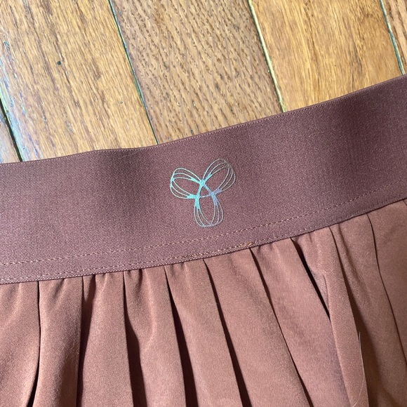 Aritzia TnaMOVE Tennis Pro Mini Skirt - Size Small - Picture 4 of 5